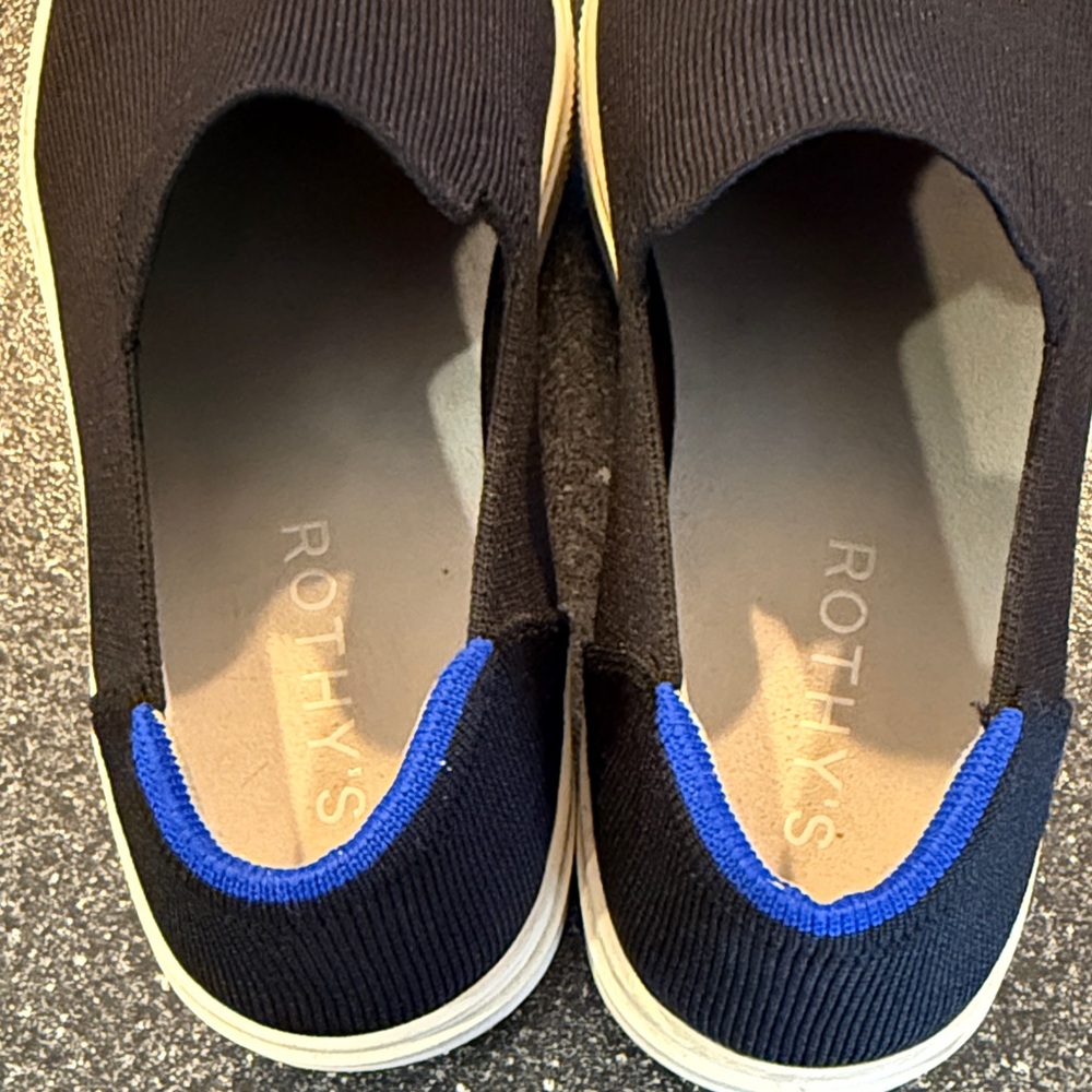 Rothy's Women’s Black The Original Slip On Sneaker - size 10 - Picture 3 of 6